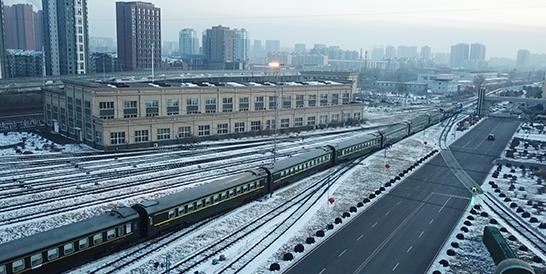 緩解南方春運(yùn)壓力，東北地區(qū)今年首趟鐵路支南臨客啟程